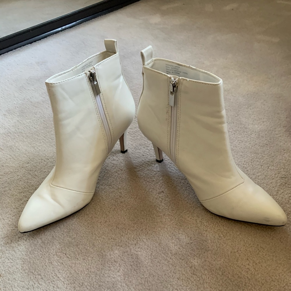 White Miss KG ankle boots